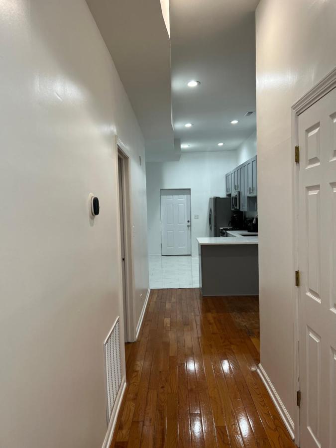 Adorable 2 Bedroom Apartment With Free Street Parking Σικάγο Εξωτερικό φωτογραφία